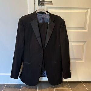 Black Caravelli size 40R slim Tuxedo